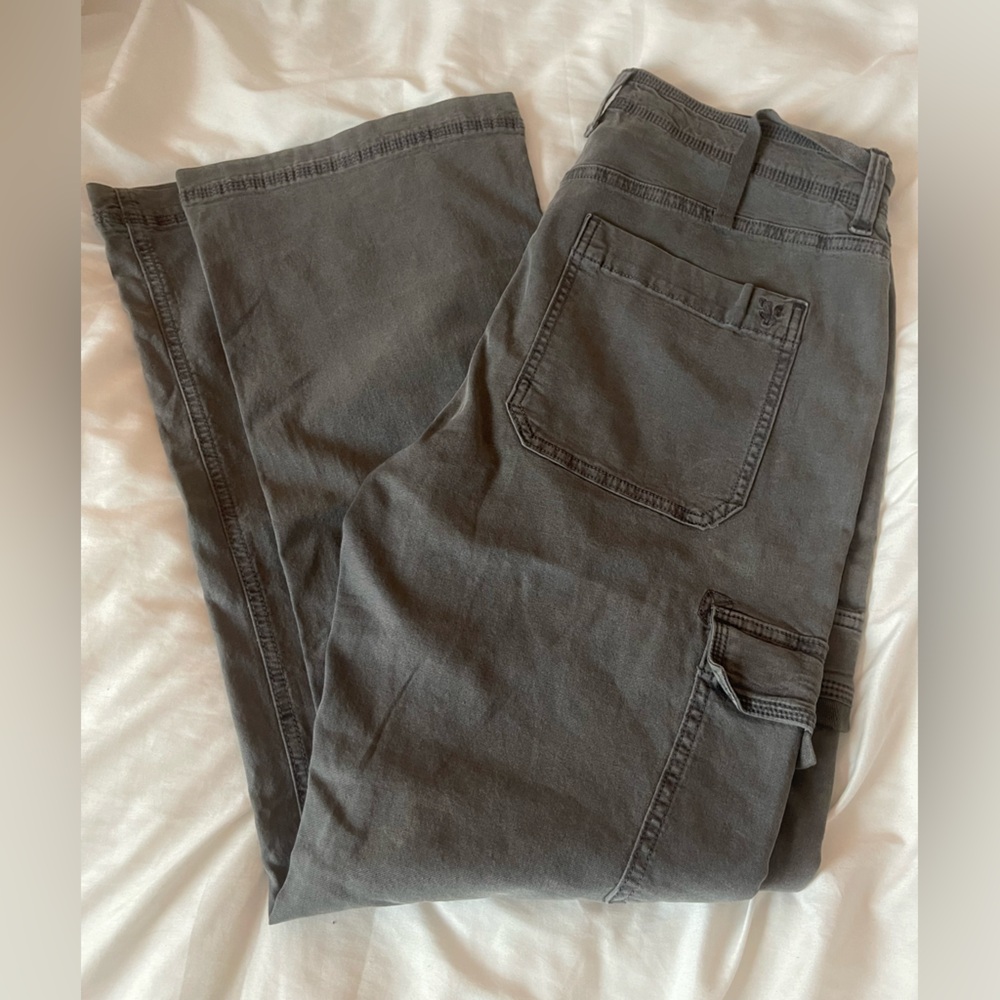 American Eagle Cargo Pants